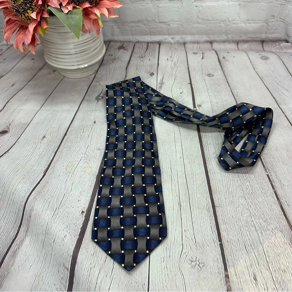 louis Roth designer silk neck tie preppy office business attire blue grey